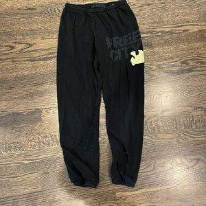 Women’s black free city sweatpants, size xs